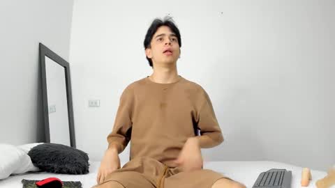 Noah online show from September 22, 8:24 pm