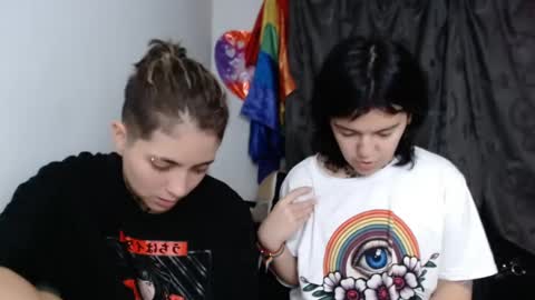 noah hehim    online show from December 29, 11:08 pm