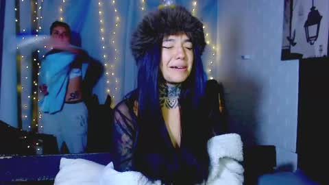 noah hehim    online show from April 16, 2:11 am