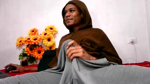 Noah Millers online show from December 19, 7:31 pm