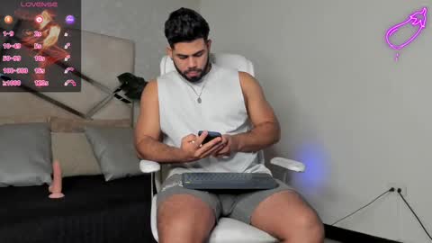 Noah online show from February 25, 12:27 pm