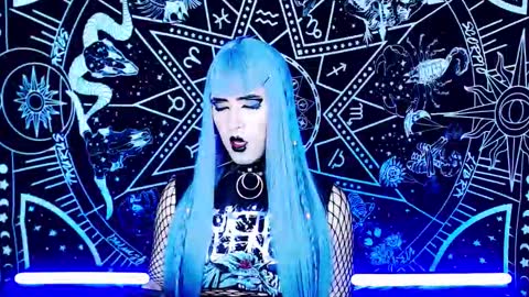 caroline online show from November 21, 2:42 am