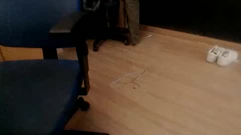 nodorian online show from April 19, 7:16 pm