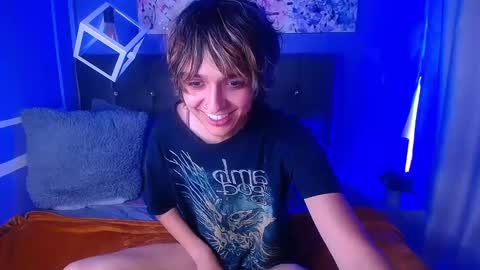 Snapshot of noellee__ chatting on October 6, 3:08 pm CALL ME APRIL online show from October 6, 3:08 pm