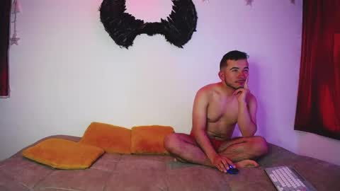 noha_and_iam1 online show from March 22, 11:36 am