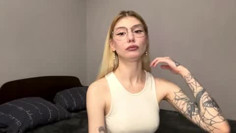 Sofia online show from May 13, 1:32 pm