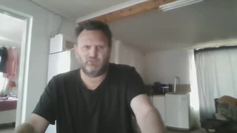 Snapshot of nollie244 chatting on October 8, 5:35 am Nollie online show from October 8, 5:35 am