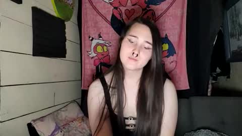 nonbinarybeauty20 online show from May 13, 7:18 am