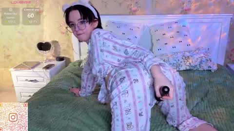 Nora Failure online show from December 5, 12:36 pm