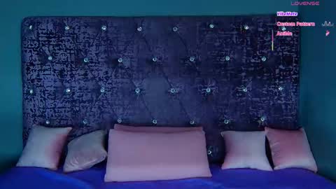 Nora online show from March 23, 3:00 am