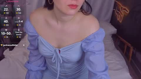 Nora online show from May 22, 6:42 am