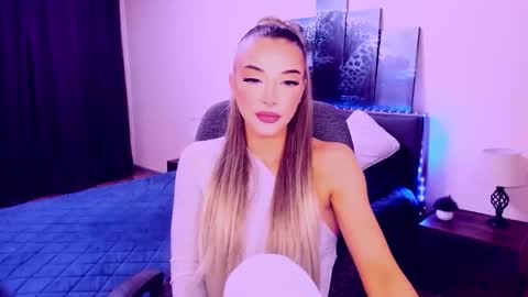 NoraSun online show from November 9, 8:33 pm