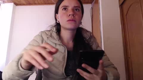 noreen_ online show from February 17, 9:25 pm