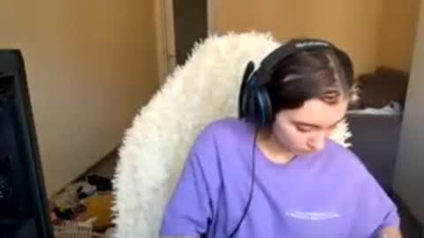 Elena online show from April 17, 7:22 am