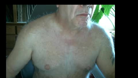 northcountryguy762 online show from May 10, 7:09 pm