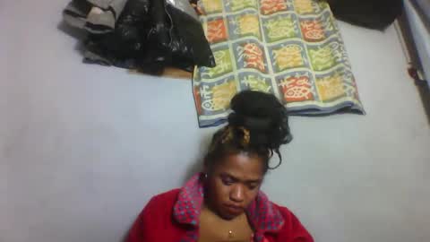 nosminah01 online show from September 14, 1:19 am