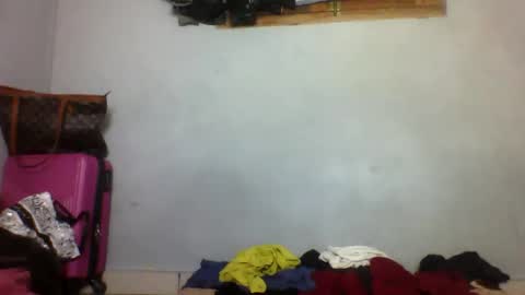 nosminah01 online show from September 17, 7:17 pm