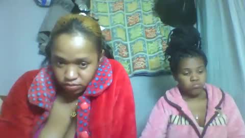 nosminah01 online show from September 10, 7:04 pm