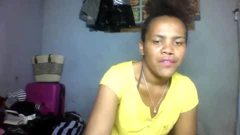 nosminah01 online show from September 18, 8:24 pm