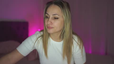 Tina online show from February 14, 3:00 am