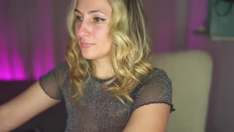 Tina online show from March 7, 1:09 am