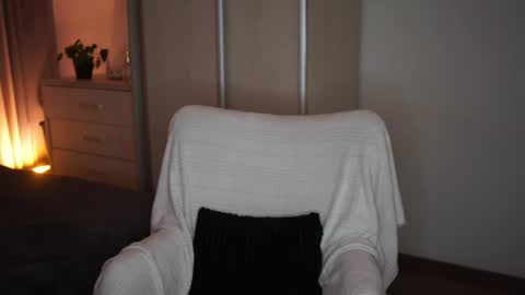 Tina online show from March 31, 5:24 pm