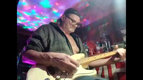 notflamingfart online show from December 17, 3:13 am