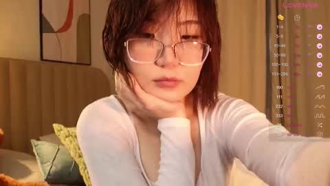 your cute girl 3 online show from March 1, 2:16 am