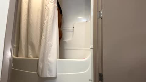 notsoguiltypleasure online show from November 27, 8:05 pm