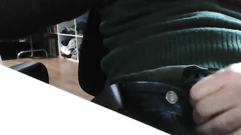 noux69 online show from December 19, 2:35 pm