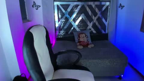 nova online show from June 19, 9:54 pm