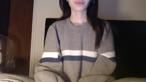 Snapshot of novafrey chatting on December 6, 6:20 am Olivia online show from December 6, 6:20 am