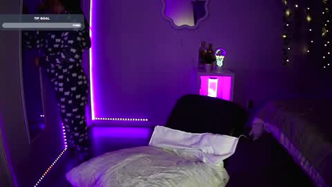 novahh_syxxx online show from January 18, 11:43 am