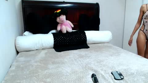 Nubiangiggles online show from November 26, 12:24 pm