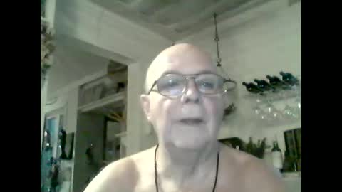 Haky online show from December 18, 1:02 pm