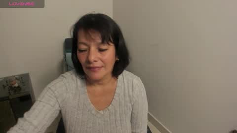 nuit_rose online show from February 11, 3:32 am