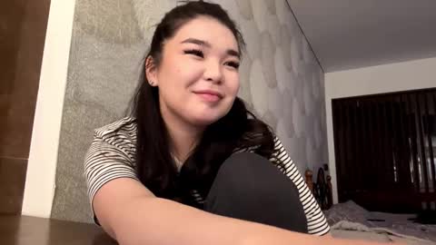 Mei online show from December 5, 6:27 pm