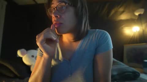 NyxRaven online show from January 6, 2:32 pm