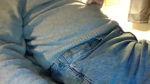 obedient9402 online show from April 12, 8:57 pm