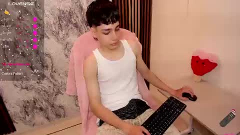 Deku online show from June 20, 3:18 pm