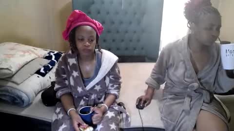 obsessedmimi online show from May 26, 9:59 am