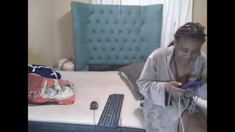 obsessedmimi online show from May 15, 7:10 pm