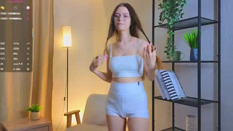 Bella online show from June 1, 6:20 pm