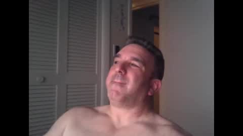 Snapshot of oceanmanx chatting on December 31, 3:45 am Ocean online show from December 31, 3:45 am