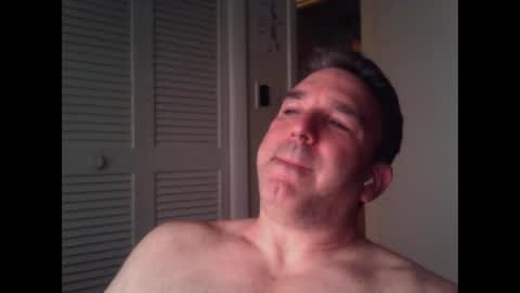 Snapshot of oceanmanx chatting on October 12, 3:21 am Ocean online show from October 12, 3:21 am