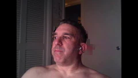 Snapshot of oceanmanx chatting on October 15, 2:59 am Ocean online show from October 15, 2:59 am