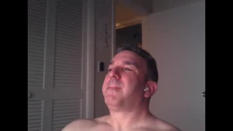 Snapshot of oceanmanx chatting on February 14, 6:56 am Ocean online show from February 14, 6:56 am