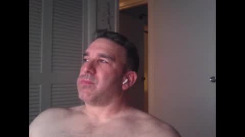 Snapshot of oceanmanx chatting on February 9, 6:43 am Ocean online show from February 9, 6:43 am