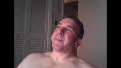 Snapshot of oceanmanx chatting on March 11, 3:25 am Ocean online show from March 11, 3:25 am