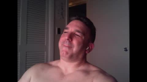 Snapshot of oceanmanx chatting on October 24, 3:18 am Ocean online show from October 24, 3:18 am